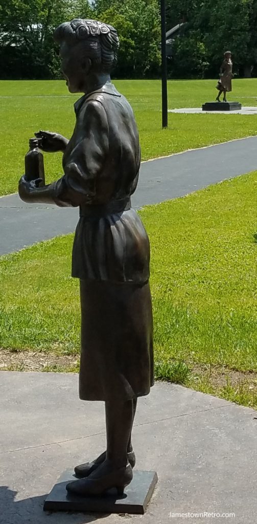 old and new lucy statue JR 2017